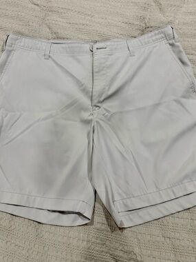 bcg White Flat Front Men's Shorts
